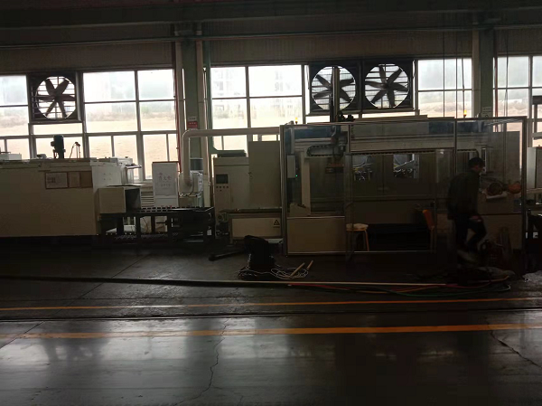 2022年1月為福建某上市公司設(shè)計(jì)，制造的鋼套內(nèi)外孔淬火加熱設(shè)備